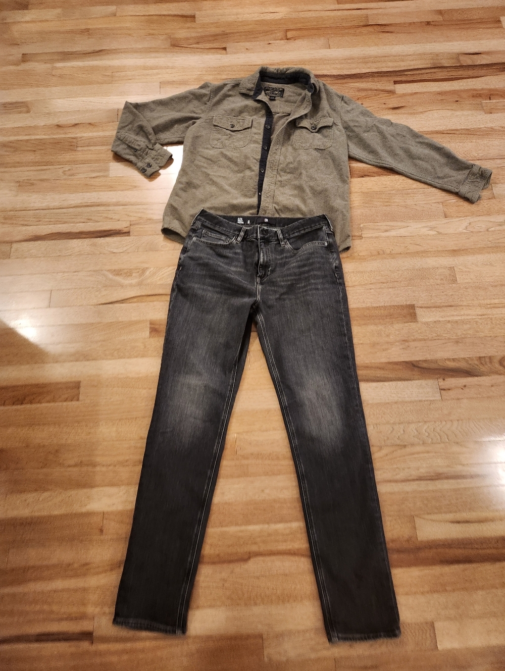 Banana Republic Mens 33x34
